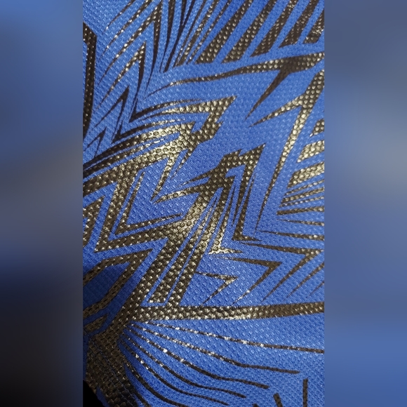 Clothing - Picture 3 of 3